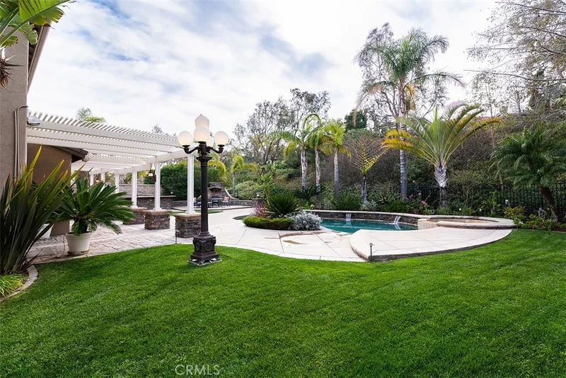 1003 Summer Breeze, Anaheim Hills, CA 92808