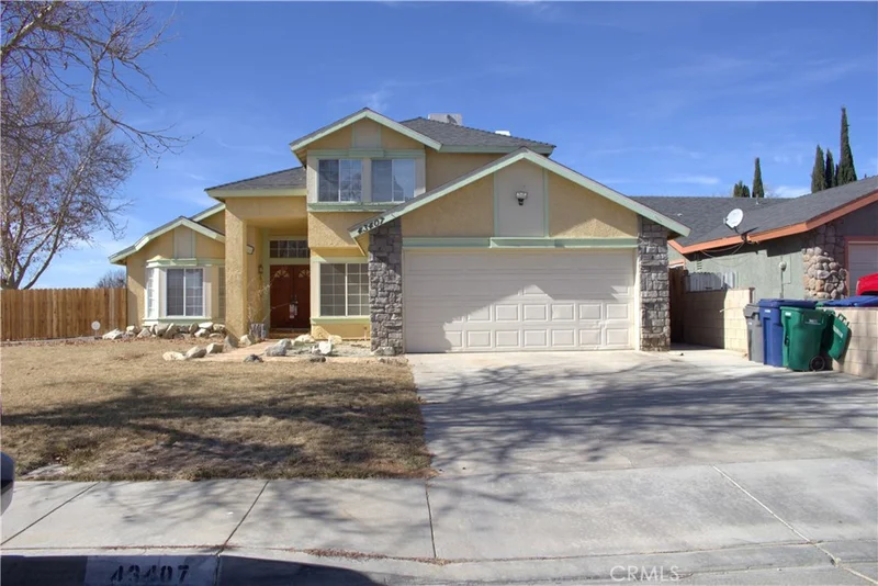 43407 Jennifer, Lancaster, CA 93535