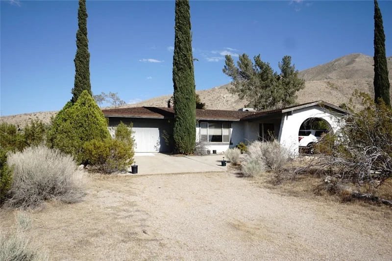 9111 Sagebrush, Apple Valley, CA 92308
