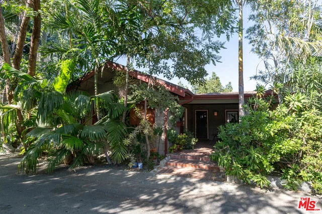 4205 Sea View, Los Angeles, CA 90065