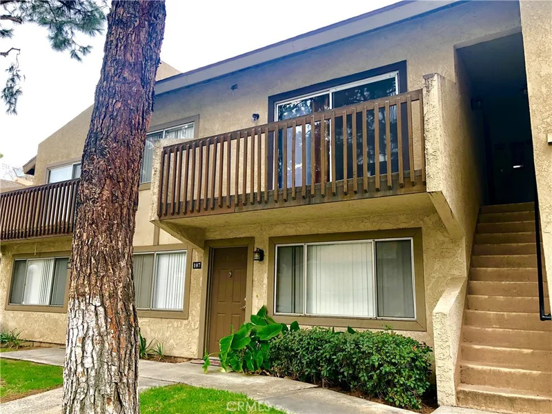 1251 Meadow #106, Colton, CA 92324