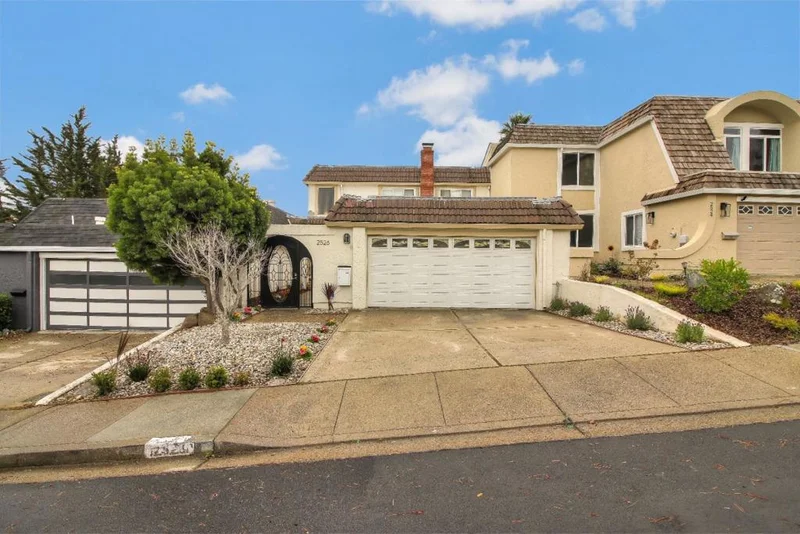 2526 Hastings, Belmont, CA 94002