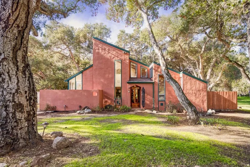 9 Camino De Travesia, Carmel Valley, CA 93924