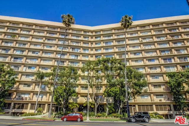 100 S Doheny Drive 608, Los Angeles, CA 90048