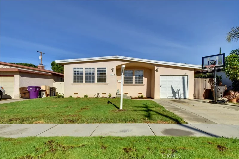 6147 Monlaco, Long Beach, CA 90808