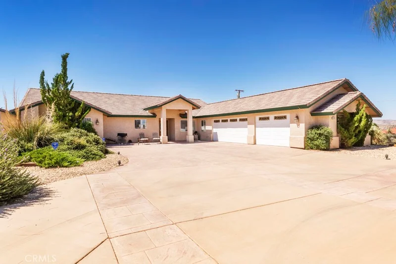8806 Rubidoux, Yucca Valley, CA 92284