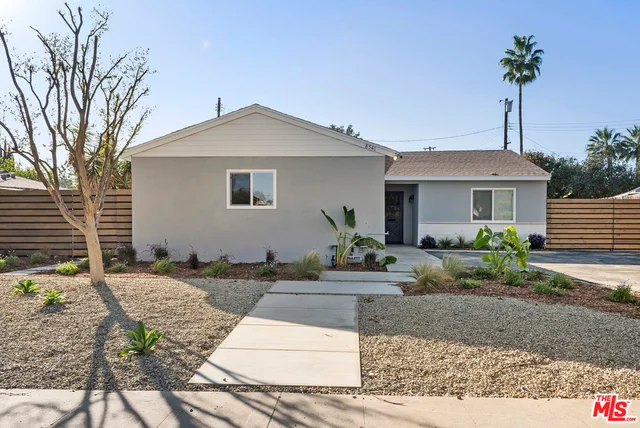 8541 Dempsey, North Hills, CA 91343