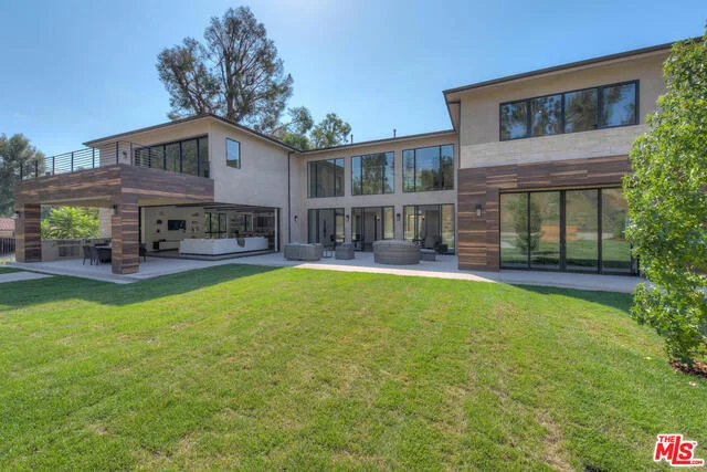 4607 Vanalden Avenue, Tarzana, CA 91356