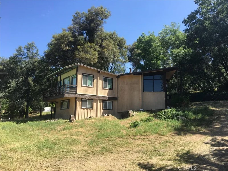 51493 Road 426, Oakhurst, CA 93644