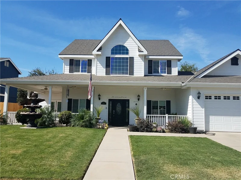 465 Willow Glenn, Reedley, CA 93654