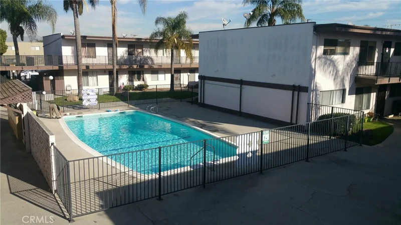 5530 Ackerfield #107, Long Beach, CA 90805