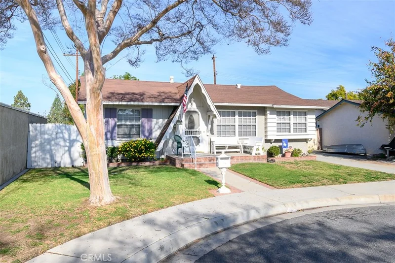 12431 Renville, Lakewood, CA 90715