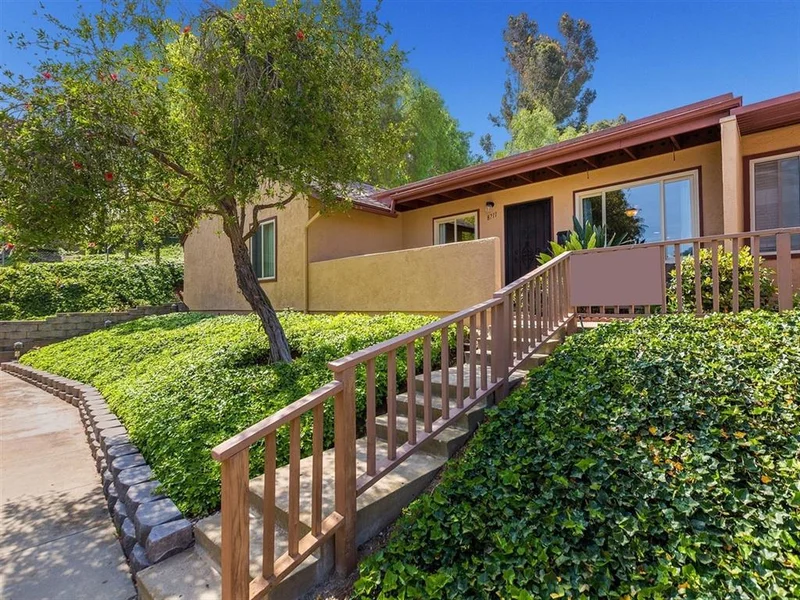 8711 Wahl, Santee, CA 92071