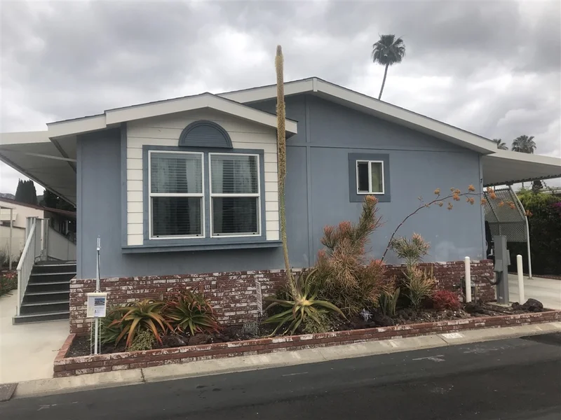 2280 Valley Pkwy #7, Escondido, CA 92027