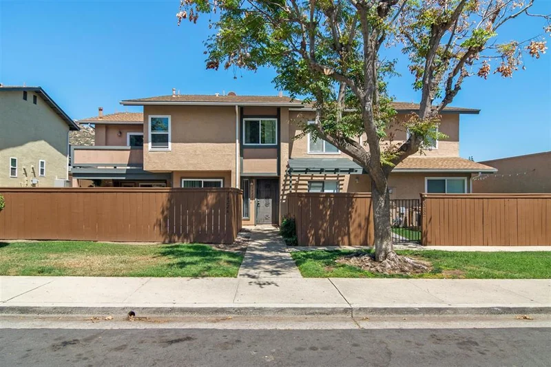 10226 Kerrigan St, Santee, CA 92071