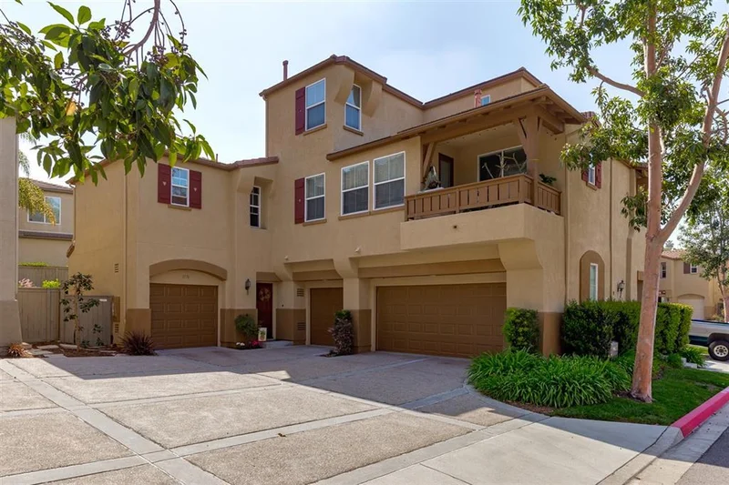 1174 Caprise Dr, San Marcos, CA 92078