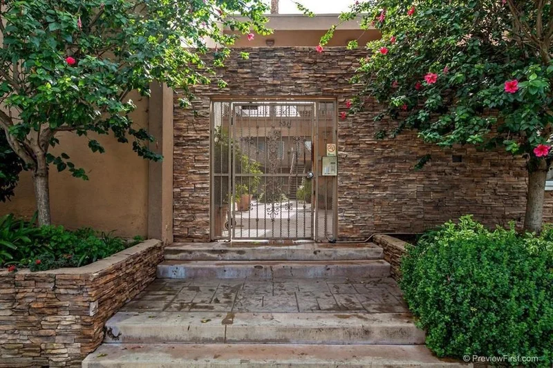 5511 Adelaide Ave, San Diego, CA 92115