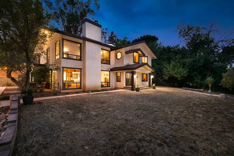 11552 Bridle Path Ln, Lakeside, CA 92040