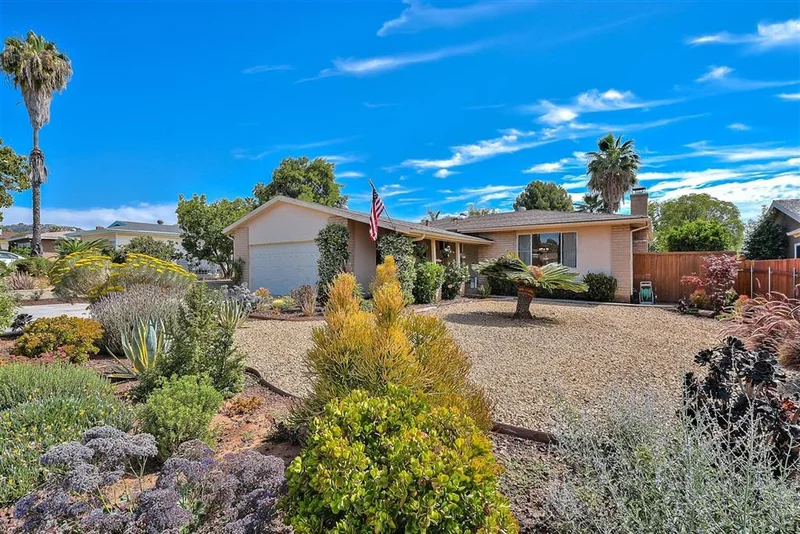 1028 Thomas Way, Escondido, CA 92027