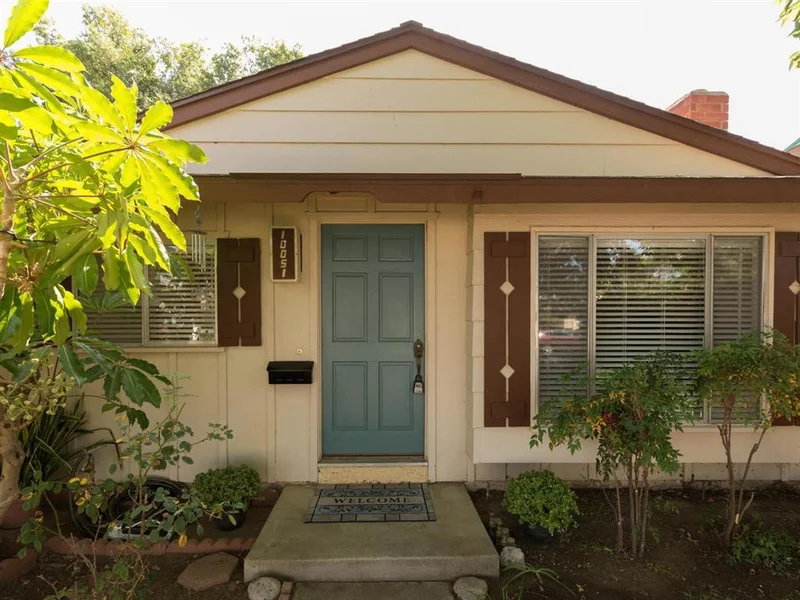 10051 Woodpark Dr, Santee, CA 92071
