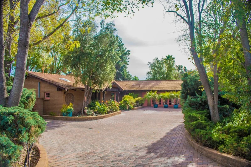 2945 Verda Avenue, Escondido, CA 92025