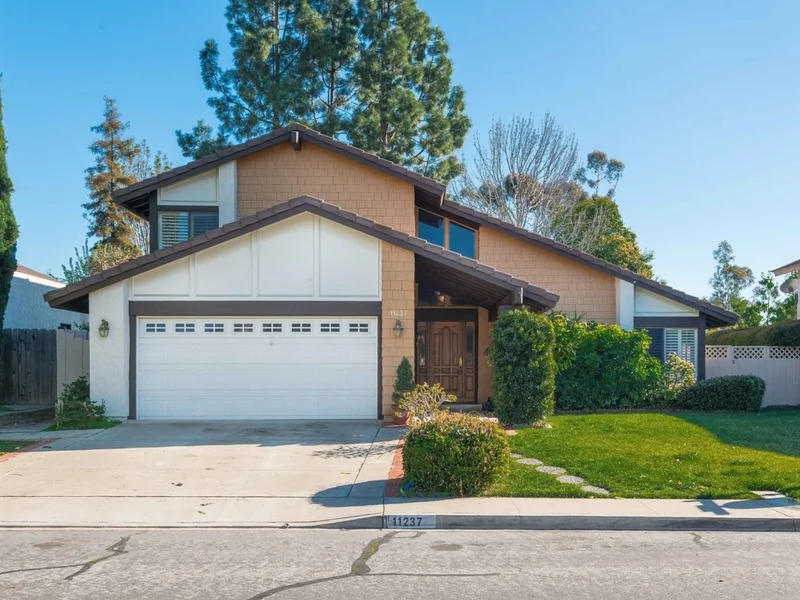 11237 Pabellon Court, San Diego, CA 92124