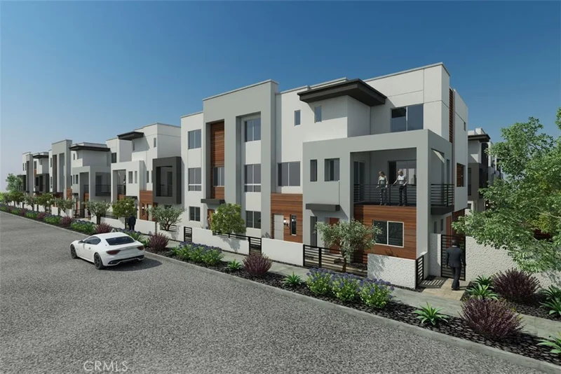 8455 Tweedy, Downey, CA 90240