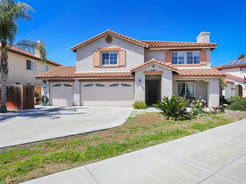 4308 Canyon Vista Dr, Oceanside, CA 92057