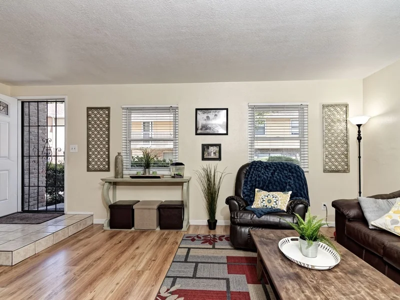 7895 Rancho Fanita Dr. #E, Santee, CA 92071