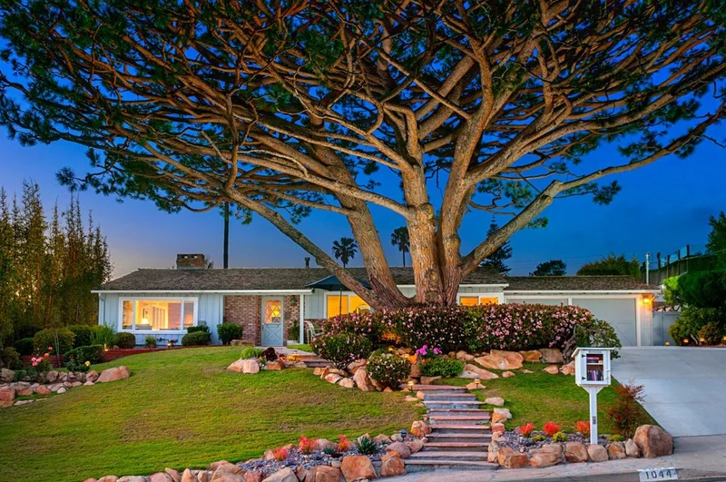 1044 Havenhurst Drive, La Jolla, CA 92037