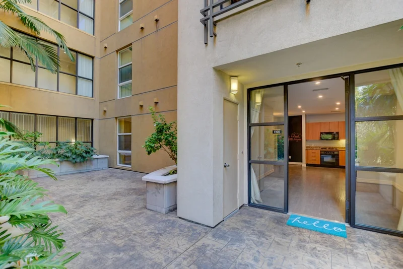 525 11th Ave. #1105, San Diego, CA 92101