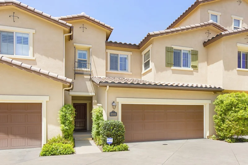 8516 Old Stonefield Chase, San Diego, CA 92127