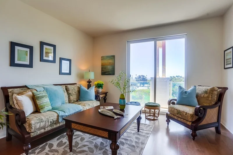845 Harbor Cliff Way #302, Oceanside, CA 92054