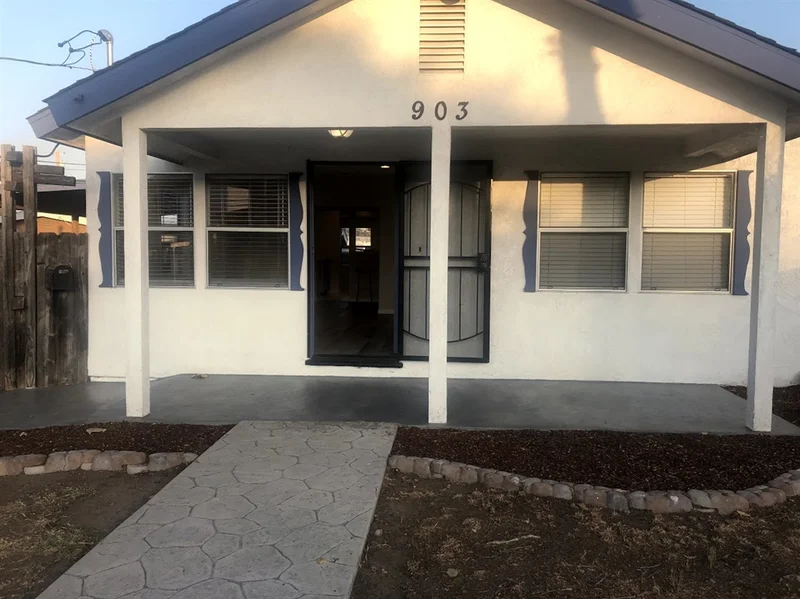 903 Grossmont Ave, El Cajon, CA 92020