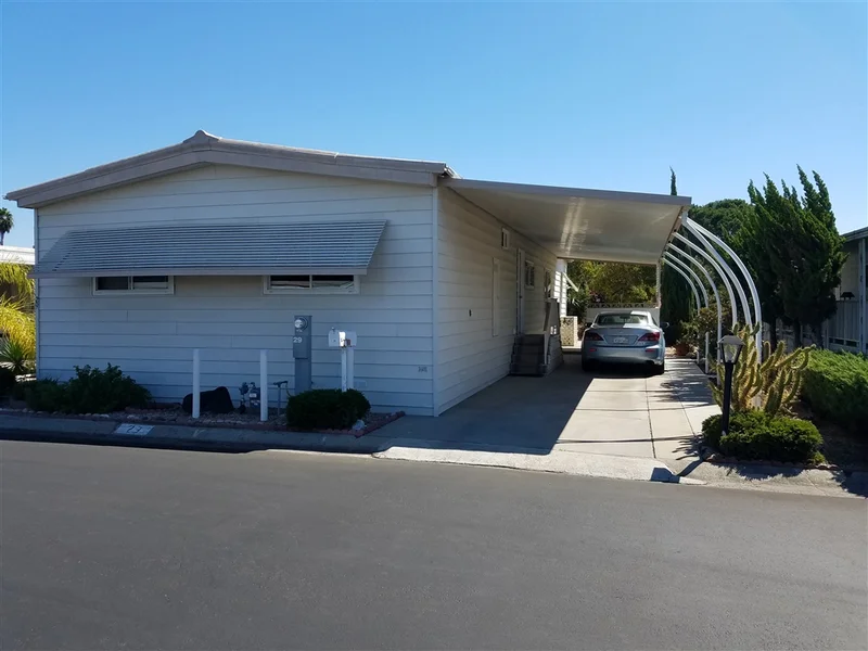 1010 Bobier #29, Vista, CA 92084