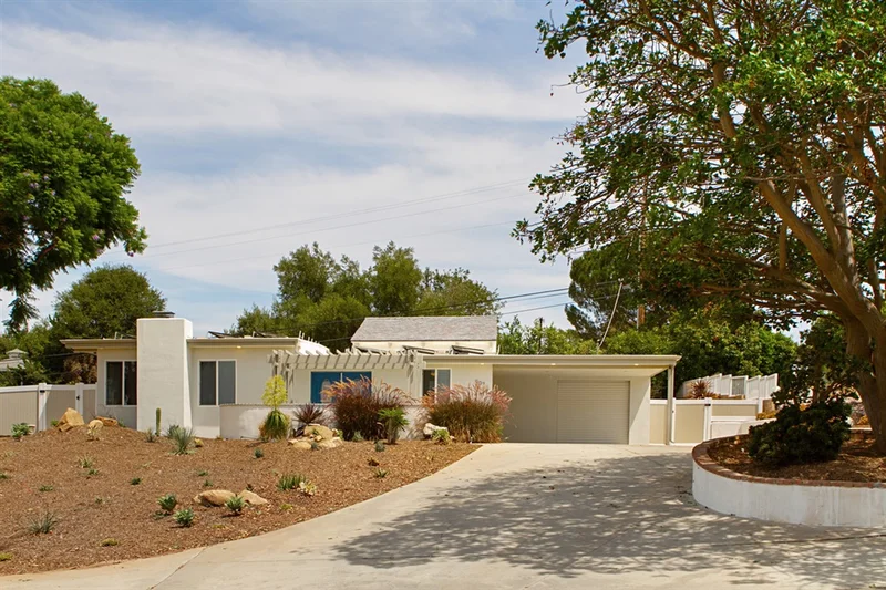 907 Knoll Park Lane, Fallbrook, CA 92028