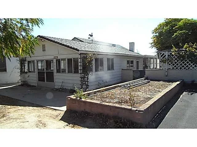 425 3rd Street, Ramona, CA 92065