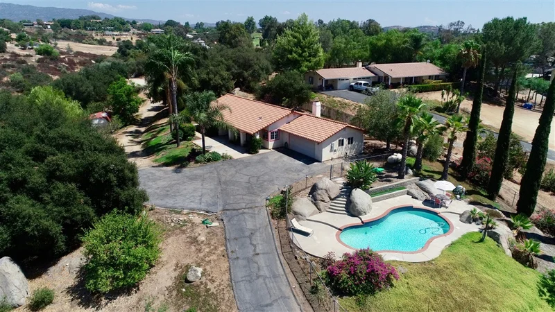 27187 Latigo Rd, Valley Center, CA 92082