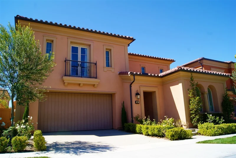 46 Triana, Irvine, CA 92618