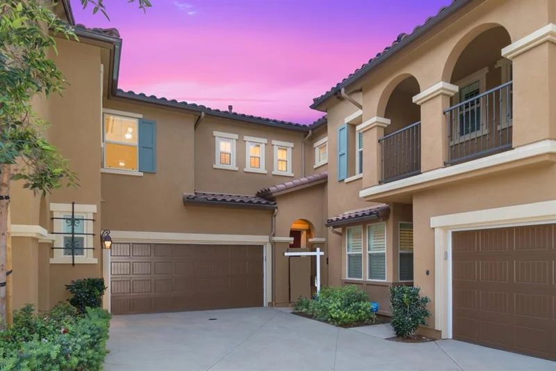8578 Old Stonefield Chase, San Diego, CA 92127