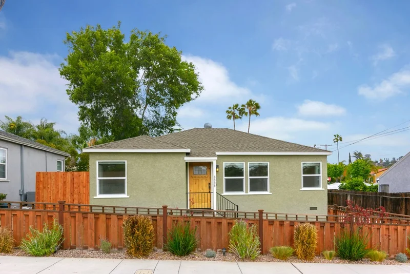 8888 Lemon Ave, La Mesa, CA 91941