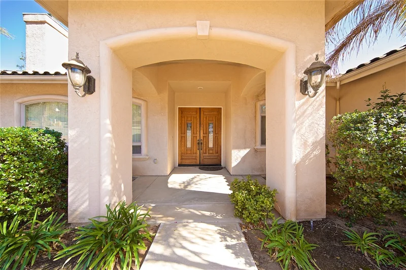 11329 Posthill Road, Lakeside, CA 92040