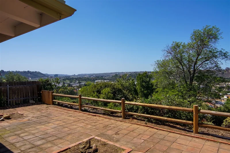6204 Loukelton Cir, San Diego, CA 92120