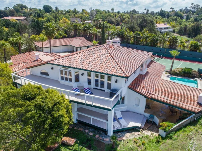 898 Burma Rd., Fallbrook, CA 92028
