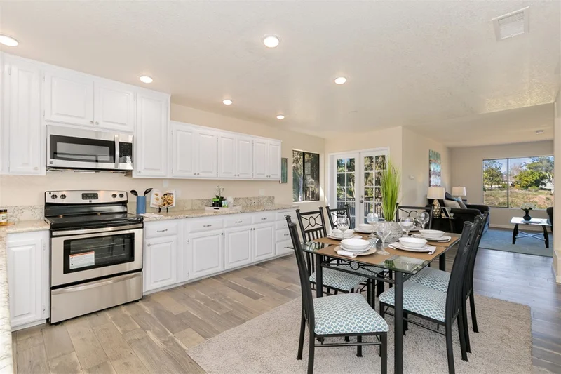 123 Westwind Dr., El Cajon, CA 92020