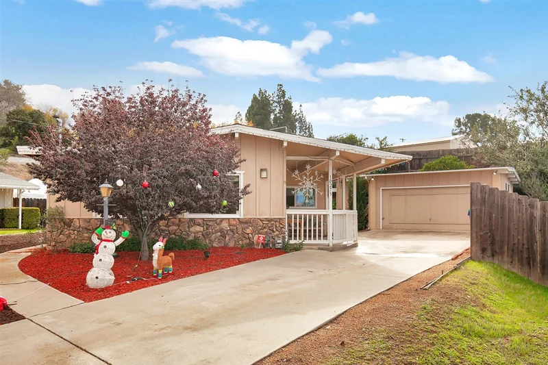 10273 Gaul Way, Spring Valley, CA 91977