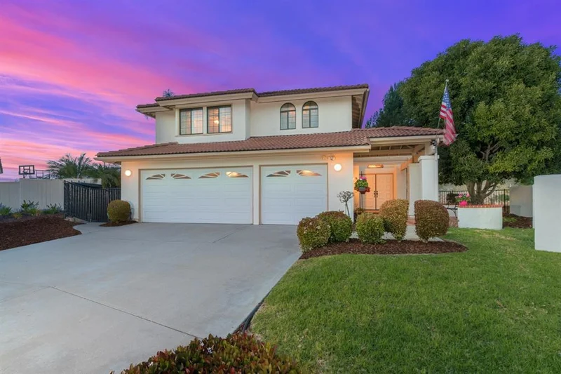 11772 Calle Vivienda, San Diego, CA 92128