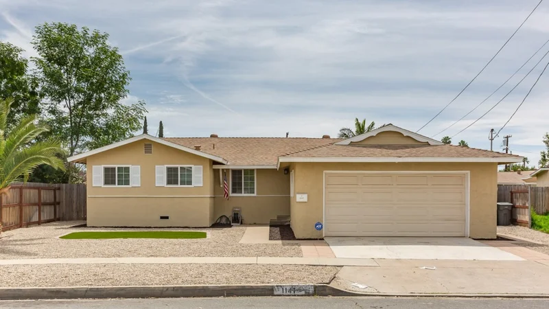 1141 Rustic Road, Escondido, CA 92025