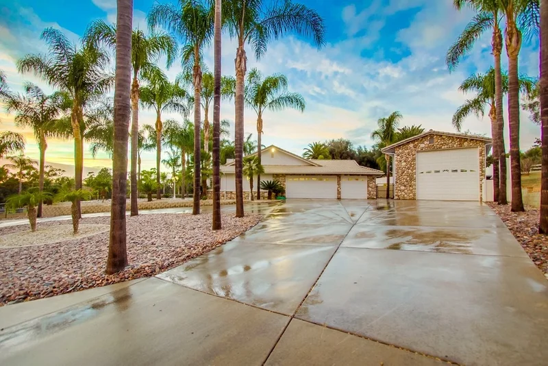 1850 Via Del Torrie, Alpine, CA 91901