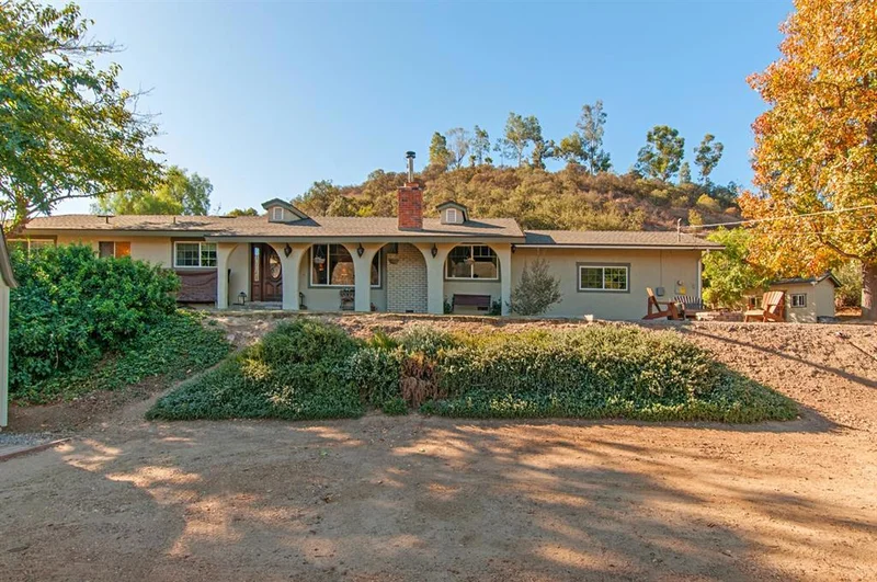 11772 Oak Creek Dr, Lakeside, CA 92040